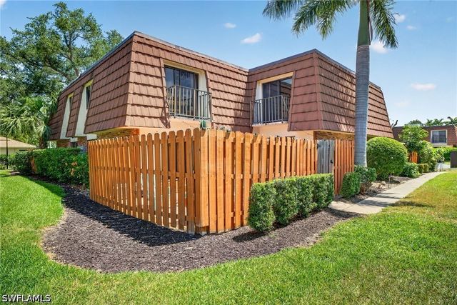 1466 Park Shore CIR 3, Fort Myers, FL 33901
