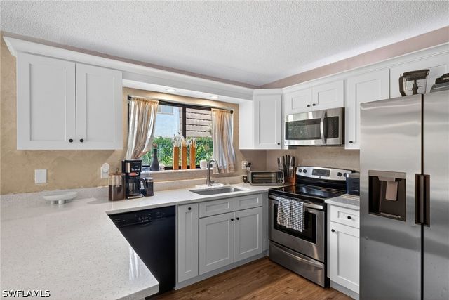 1466 Park Shore CIR 3, Fort Myers, FL 33901