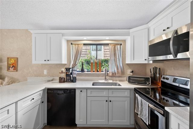 1466 Park Shore CIR 3, Fort Myers, FL 33901