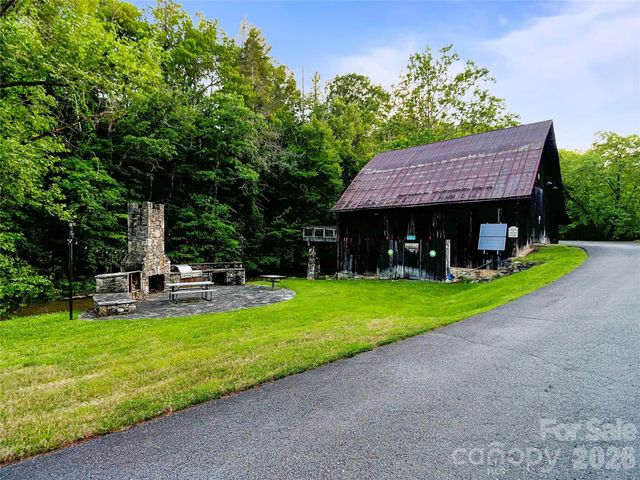 99999 Bear Creek Road 38, Marshall, NC 28753