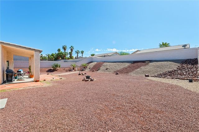 2840 La Paloma Drive, Bullhead City, AZ 86429