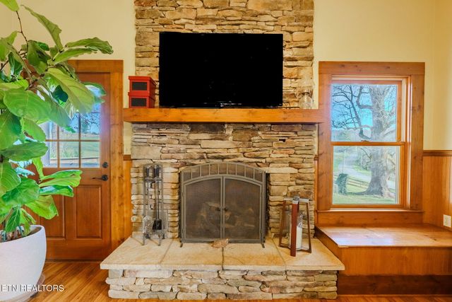 2341 County Road 561, Athens, TN 37303