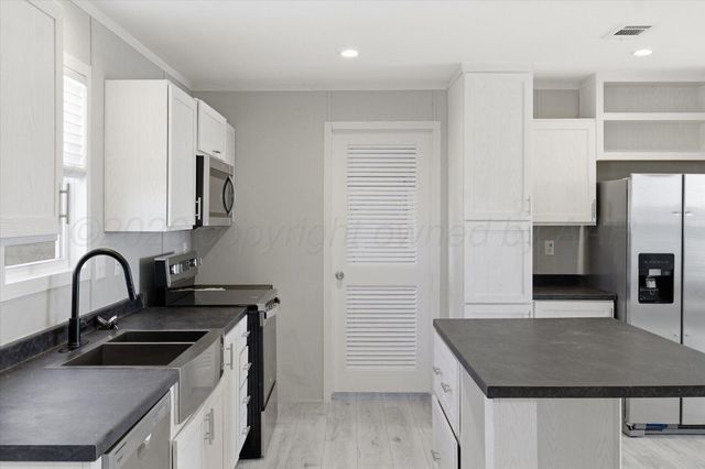 112 Quail Lane, Dumas, TX 79029