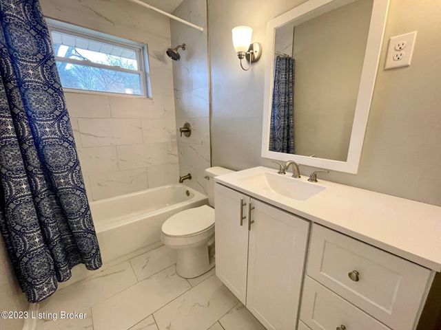 4006 Weigela Dr, Louisville, KY 40219