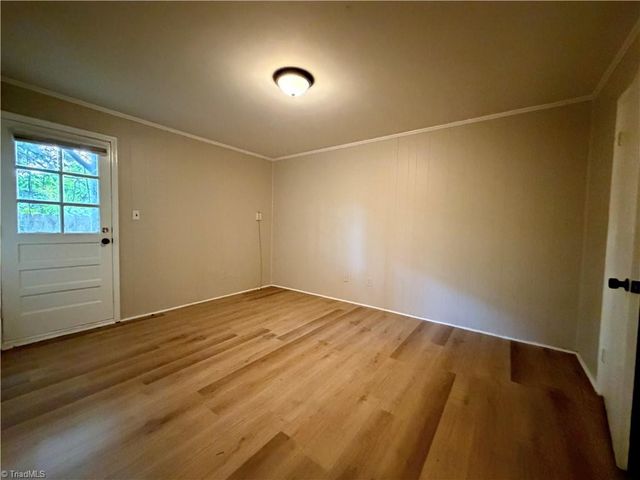 142 Weatherwood Court B, Winston-salem, NC 27103
