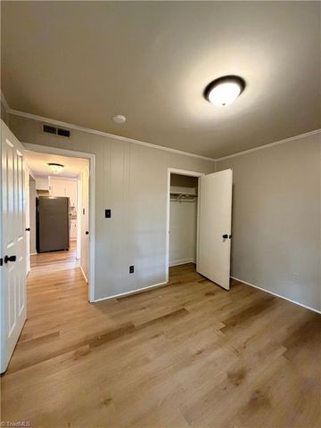 142 Weatherwood Court B, Winston-salem, NC 27103