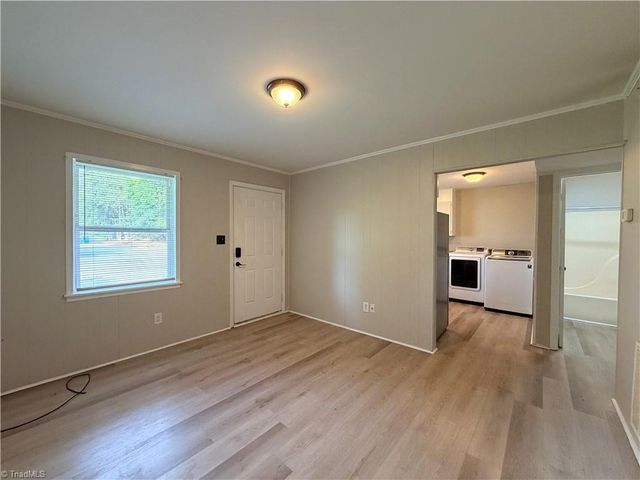 142 Weatherwood Court B, Winston-salem, NC 27103