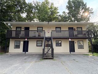 142 Weatherwood Court B, Winston-salem, NC 27103