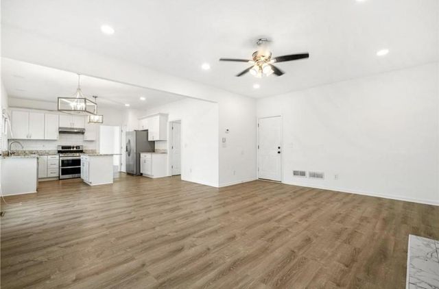 10895 Glenbarr Drive, Johns Creek, GA 30097