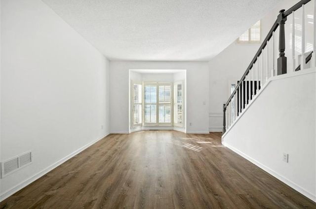 10895 Glenbarr Drive, Johns Creek, GA 30097