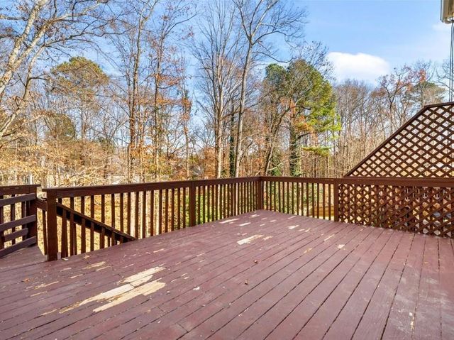 10895 Glenbarr Drive, Johns Creek, GA 30097