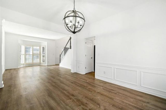 10895 Glenbarr Drive, Johns Creek, GA 30097