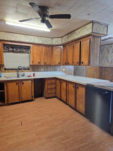 2208 Nelson Avenue, Port Bolivar, TX 77650