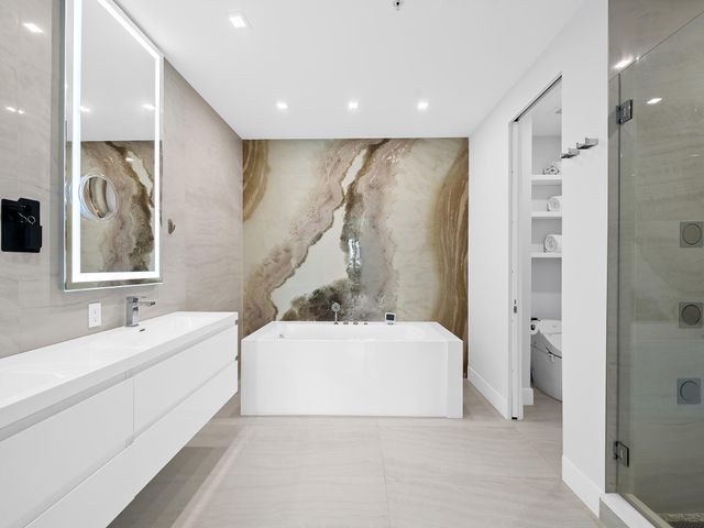 516 Hendricks Isle 4b, Fort Lauderdale, FL 33301