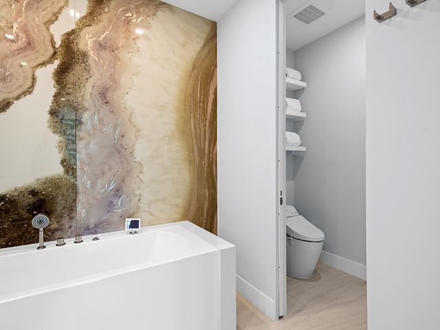 516 Hendricks Isle 4b, Fort Lauderdale, FL 33301