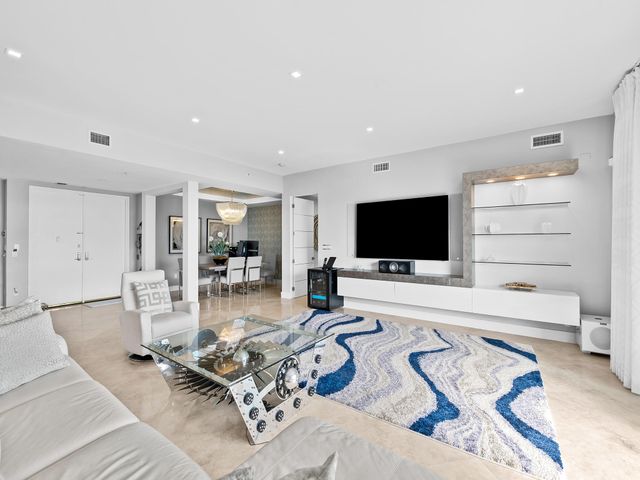 516 Hendricks Isle 4b, Fort Lauderdale, FL 33301