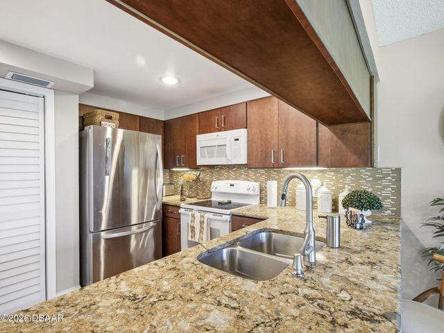 4501 S Atlantic Ave Apt 121, New Smyrna Beach, FL 32169