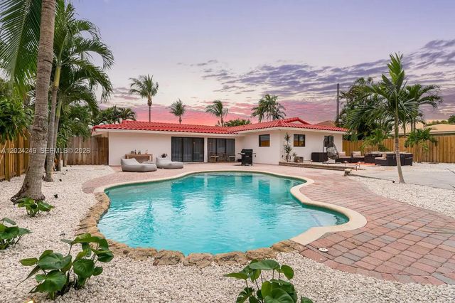 5250 NE 15th Avenue, Fort Lauderdale, FL 33334