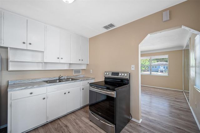 5055 3RD AVENUE S, St Petersburg, FL 33707