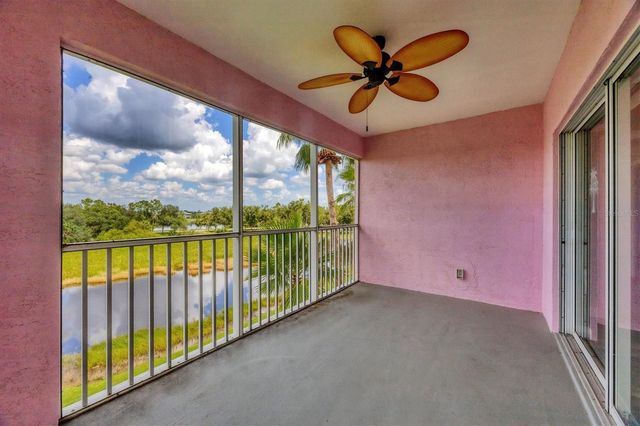 2040 WILLOW HAMMOCK CIRCLE 301, Punta Gorda, FL 33983