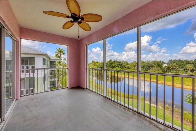2040 WILLOW HAMMOCK CIRCLE 301, Punta Gorda, FL 33983