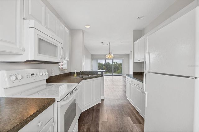 2040 WILLOW HAMMOCK CIRCLE 301, Punta Gorda, FL 33983