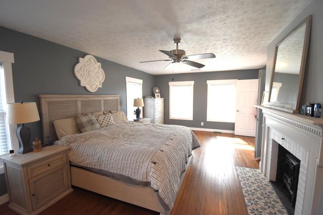 227 S Home Avenue, Rensselaer, IN 47978