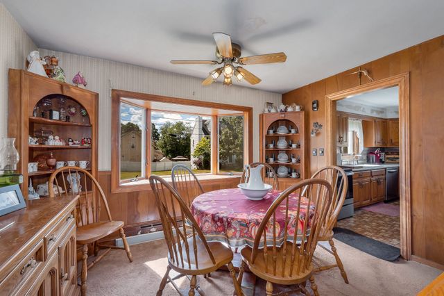 7 Peters St, North Andover, MA 01845