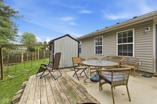 1443 Blue Brook Way, Greenwood, IN 46143