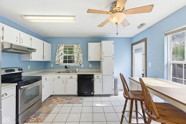 1443 Blue Brook Way, Greenwood, IN 46143