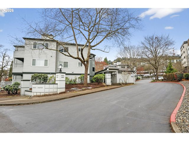 4970 S Landing Dr 304, Portland, OR 97239