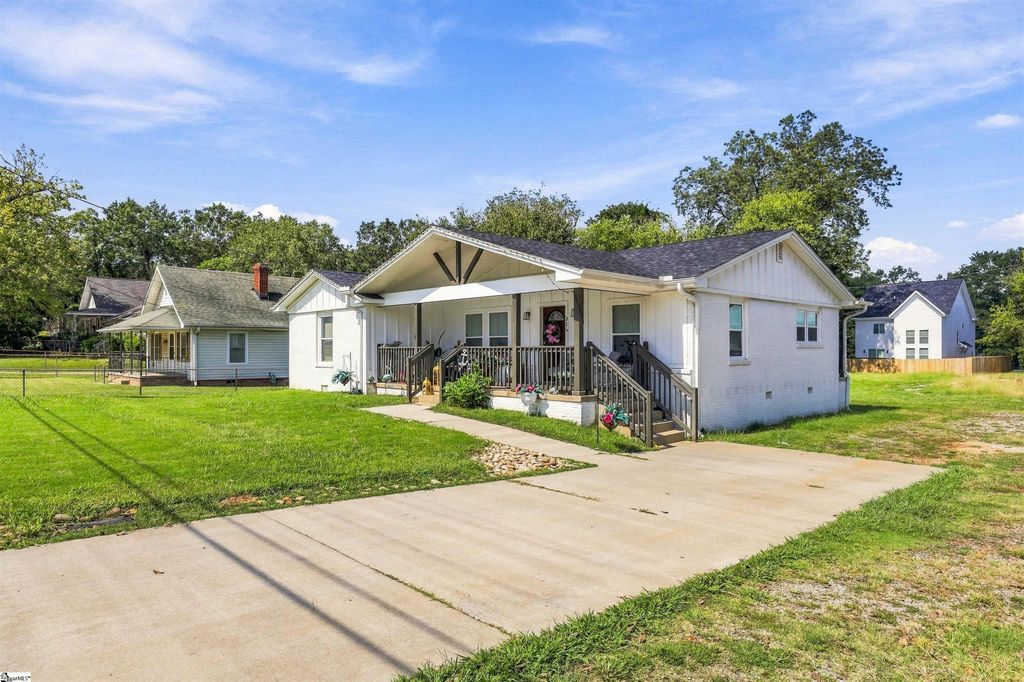315 Arlington Road, Greer, SC 29651