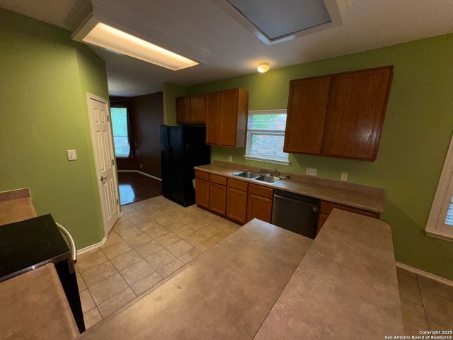 4922 MACEY TRL, San Antonio, TX 78253