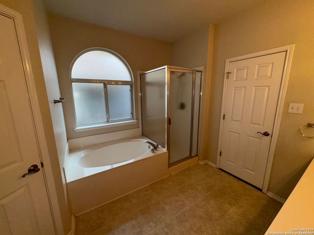 4922 MACEY TRL, San Antonio, TX 78253