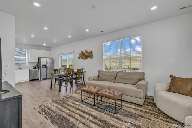828 Yankee Boy Loop, Elizabeth, CO 80107