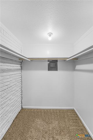 121 Bonham Street, Port Lavaca, TX 77979