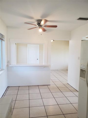 7475 19TH AVENUE N, St Petersburg, FL 33710