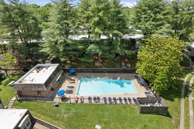 3000 Hillsboro Pike Apt 45, Nashville, TN 37215