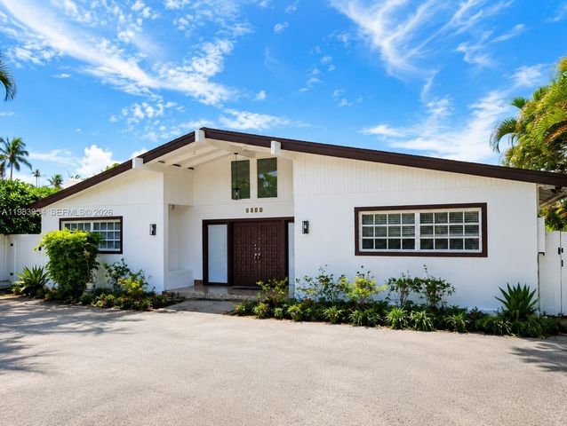 4560 Prairie Avenue, Miami Beach, FL 33140