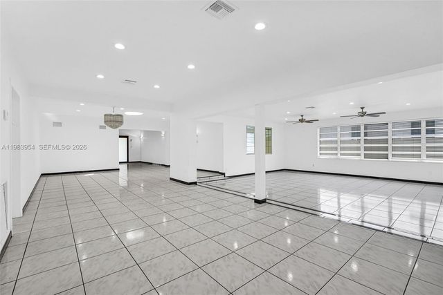 4560 Prairie Avenue, Miami Beach, FL 33140