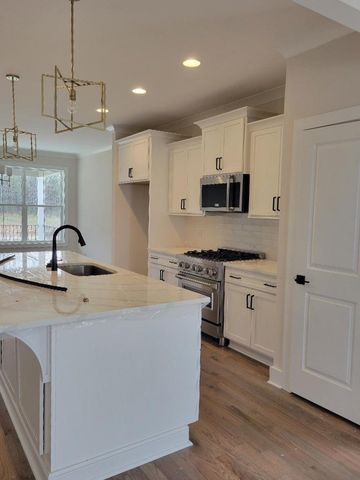 4805 Kintore Dr, Nolensville, TN 37135