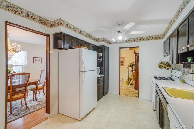 62 Canterbury Drive, Hauppauge, NY 11788