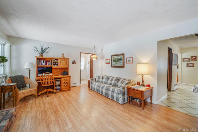 62 Canterbury Drive, Hauppauge, NY 11788