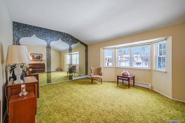 62 Canterbury Drive, Hauppauge, NY 11788