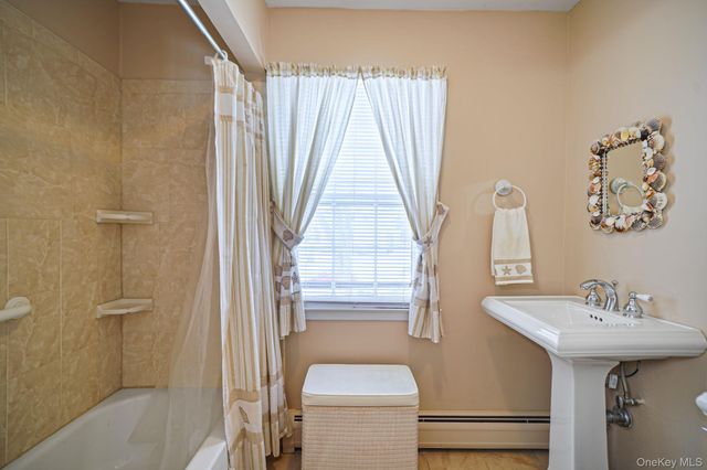 62 Canterbury Drive, Hauppauge, NY 11788