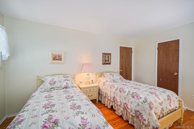 62 Canterbury Drive, Hauppauge, NY 11788