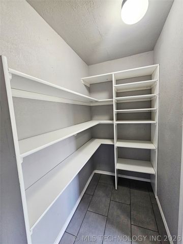 19271 S 4079 Road, Claremore, OK 74019