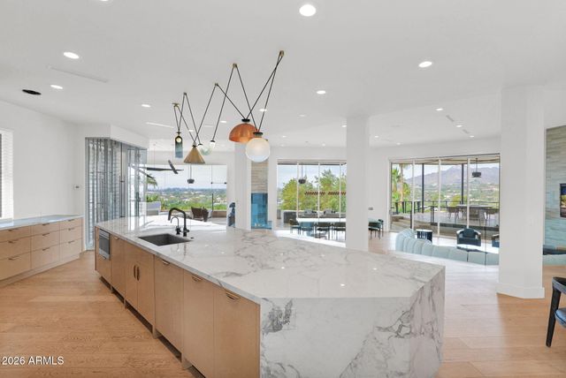 5632 N CAMELBACK CANYON Drive, Phoenix, AZ 85018