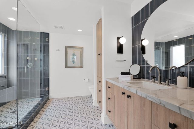 5632 N CAMELBACK CANYON Drive, Phoenix, AZ 85018