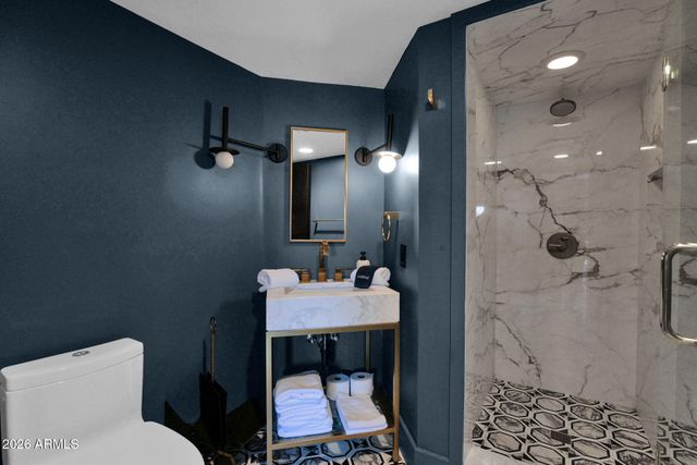 5632 N CAMELBACK CANYON Drive, Phoenix, AZ 85018